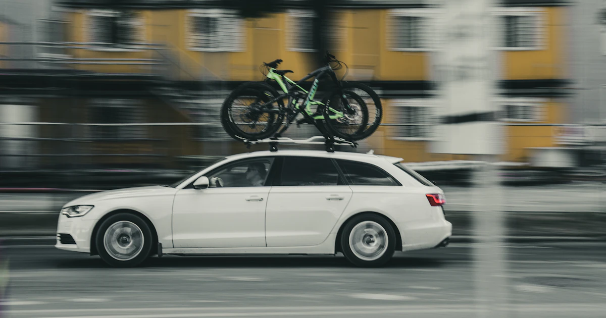 Comment choisir son porte-vélo sans se tromper : attelage, hayon, toit, les 3 écoles